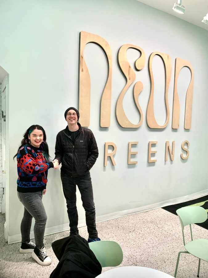 neon-greens-handshake-photo